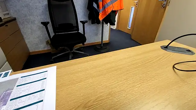 Oorse1966 online show from 10/21/25, 01:12