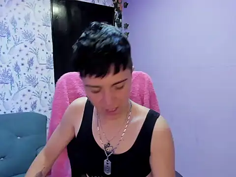  Hannah Hot online show from 10/02/25, 02:40