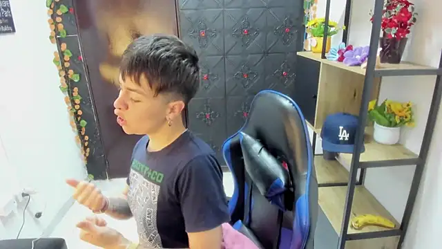  Hannah Hot online show from 04/14/26, 02:28