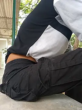 OmeningFurorji online show from 10/20/25, 05:52