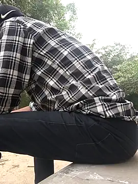 OmeningFurorji online show from 10/28/25, 10:30