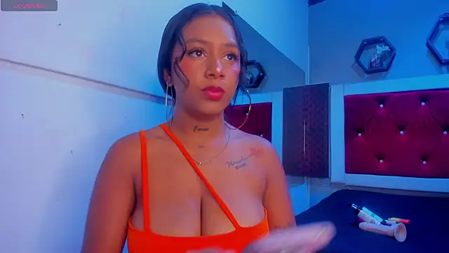 IsauraMontiel online show from 11/29/25, 08:45