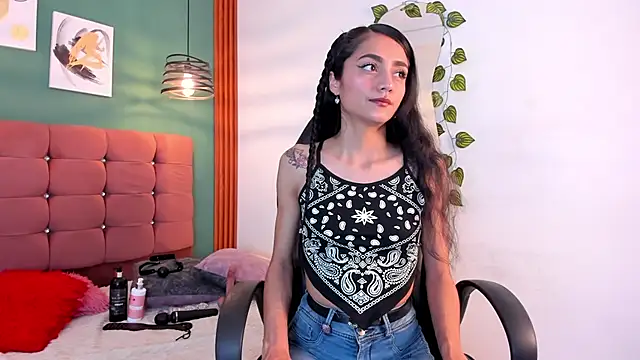 Snapshot of raven_smith_ chatting on 01/17/26, 05:34 raven smith online show from 01/17/26, 05:34