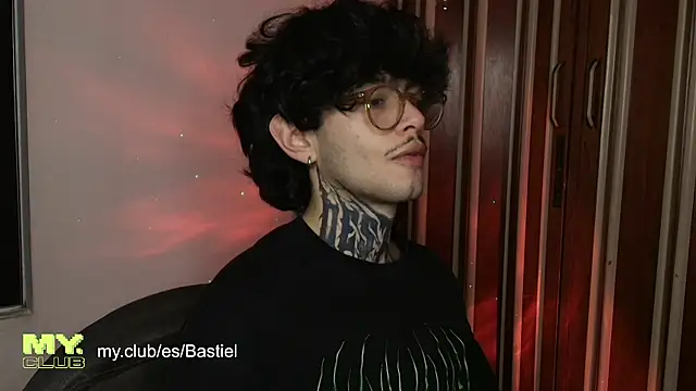 Mihail leroy online show from 04/04/26, 12:42