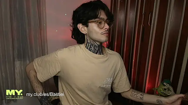 Mihail leroy online show from 04/10/26, 01:22