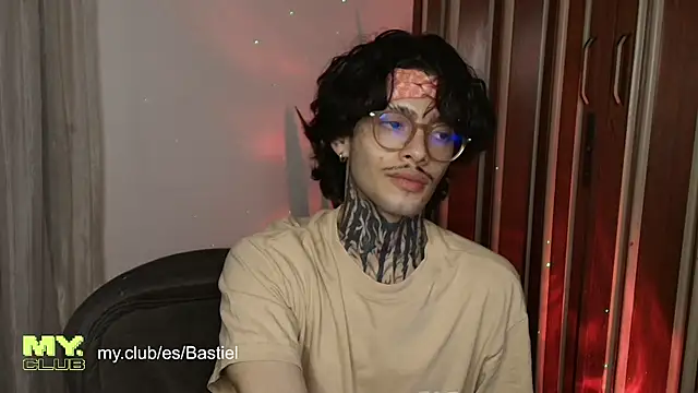 Mihail leroy online show from 04/17/26, 02:25