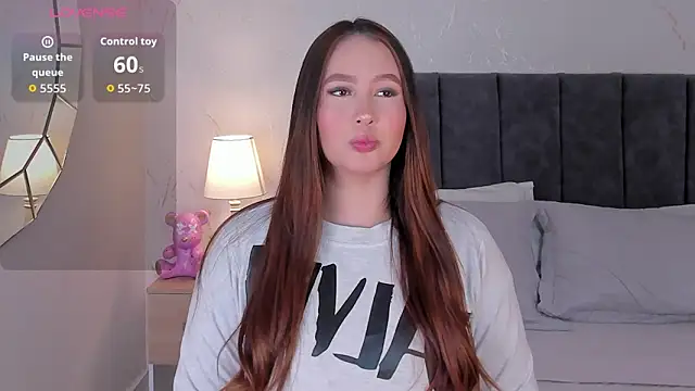 Snapshot of antonellacooper__ chatting on 02/20/26, 01:55 antonellacooper online show from 02/20/26, 01:55