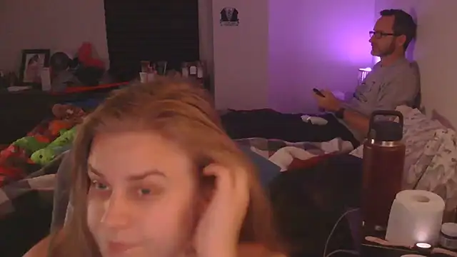 Sexyblonde12344 online show from 09/11/25, 02:11