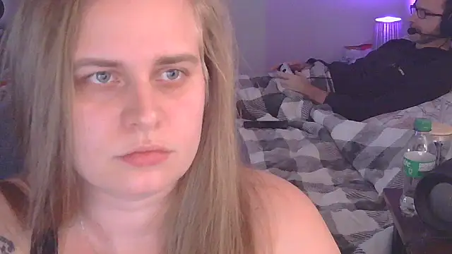 Sexyblonde12344 online show from 11/22/25, 12:53