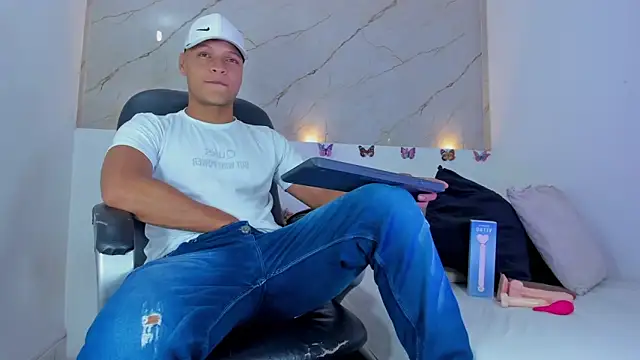 Ricky Owens1 online show from 10/22/25, 01:44