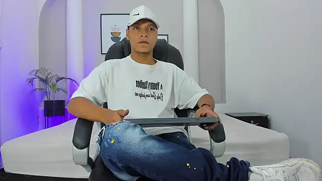 Ricky Owens1 online show from 11/10/25, 08:08