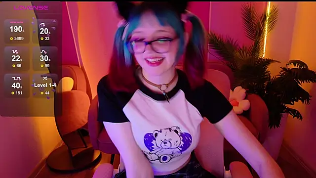 CoralineYoung online show from 10/25/25, 05:48