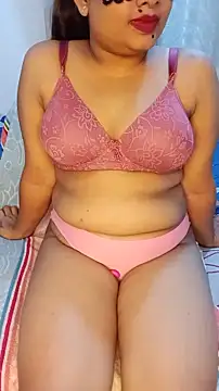 Snapshot of ROSEELEENASOLO chatting on 12/21/25, 12:45 ROSEELEENASOLO online show from 12/21/25, 12:45