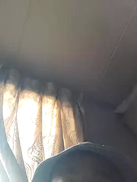 Snapshot of prefermaturedmommy chatting on 01/18/26, 10:30 prefermaturedmommy online show from 01/18/26, 10:30