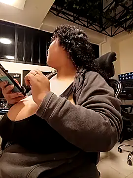 KITY HILL online show from 03/05/26, 03:35