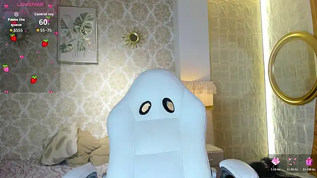 LilyThea online show from 03/11/26, 07:31