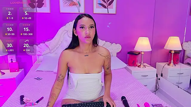 Snapshot of SamantaKane chatting on 02/01/26, 04:11 SamantaKane online show from 02/01/26, 04:11