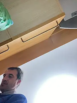 sasatimido online show from 04/23/26, 04:14