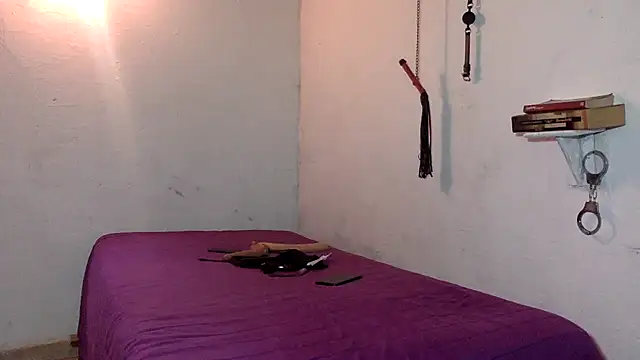 indomitaFox online show from 04/06/26, 04:46