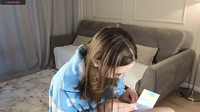 cutienaughtygirl online show from 11/28/25, 08:17