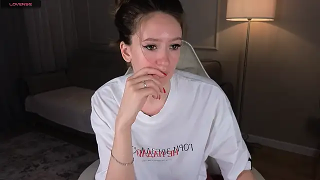cutienaughtygirl online show from 06/10/26, 08:13
