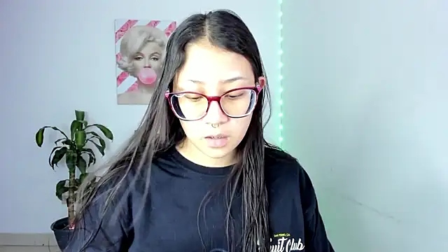 rouse red online show from 09/21/25, 02:08