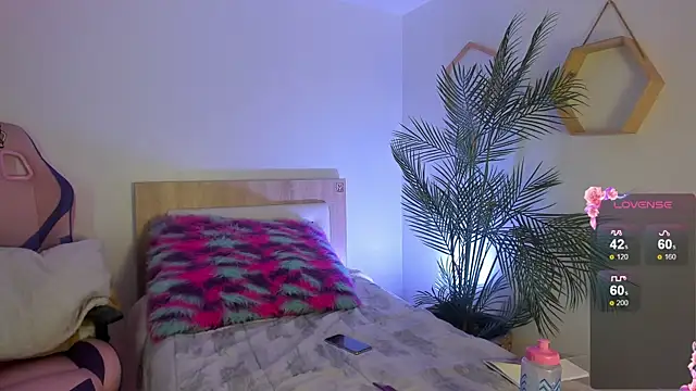 Hadid Jimenez  online show from 03/27/26, 11:04