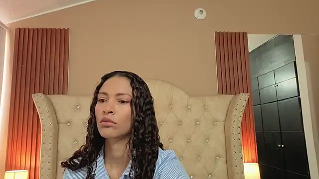 SofiaDelicia online show from 11/21/25, 03:54