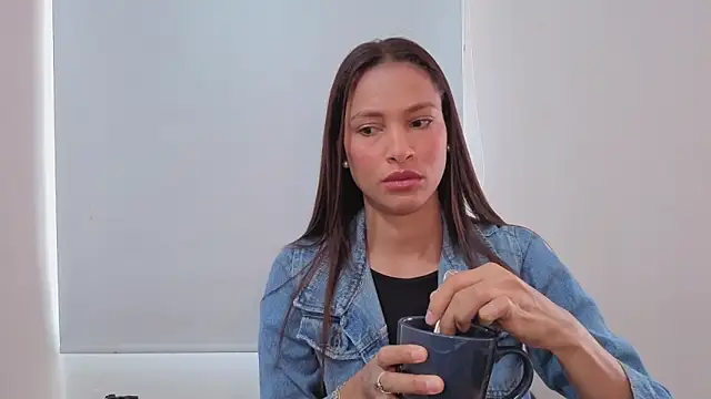 SofiaDelicia online show from 12/01/25, 02:44