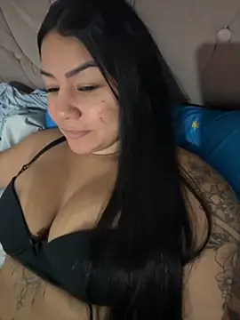 julianamascarada online show from 11/11/25, 01:00