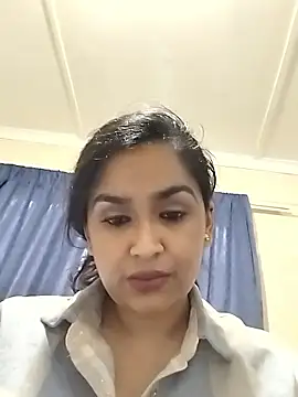 cute indianxo online show from 01/07/26, 02:41