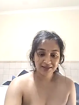 cute indianxo online show from 02/04/26, 09:31