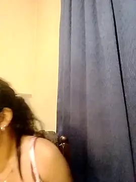 cute indianxo online show from 04/22/26, 05:14