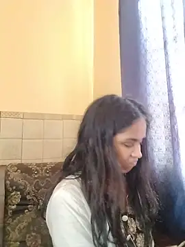 Snapshot of cute_indianxo chatting on 06/11/26, 08:56 cute indianxo online show from 06/11/26, 08:56