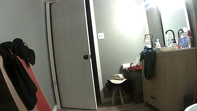 lovemedirty online show from 10/16/25, 07:42