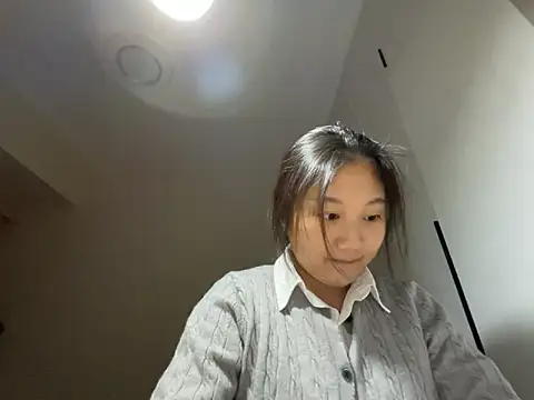 Snapshot of xena0501 chatting on 11/13/25, 04:50 xena0501 online show from 11/13/25, 04:50