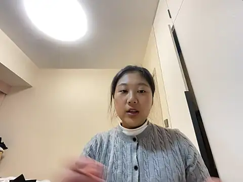 Snapshot of xena0501 chatting on 11/22/25, 01:21 xena0501 online show from 11/22/25, 01:21