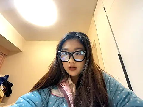 Snapshot of xena0501 chatting on 11/29/25, 03:15 xena0501 online show from 11/29/25, 03:15