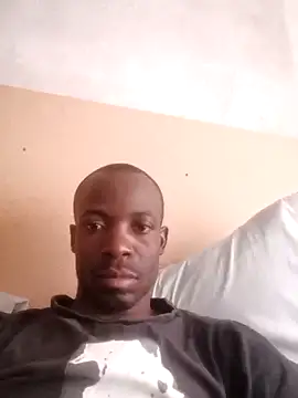 Snapshot of Pnice chatting on 10/25/25, 09:50 Pnice online show from 10/25/25, 09:50