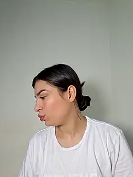 AmaiaSalvatore online show from 09/25/25, 09:40