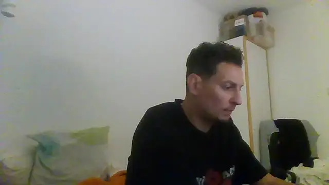 Snapshot of ARTANIS20 chatting on 09/12/25, 09:53 ARTANIS20 online show from 09/12/25, 09:53