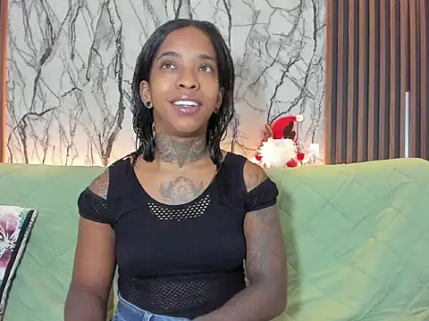 Pauline Fox online show from 11/23/25, 02:11