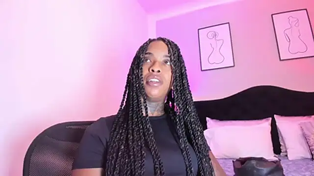 Pauline Fox online show from 04/15/26, 01:56