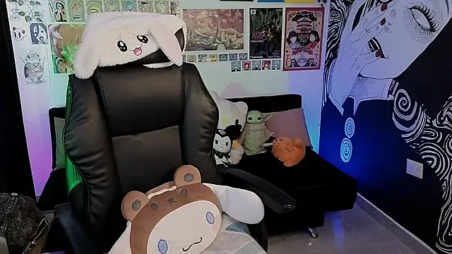 Snapshot of Yuhwan_ chatting on 09/13/25, 05:57 Yuhwan online show from 09/13/25, 05:57