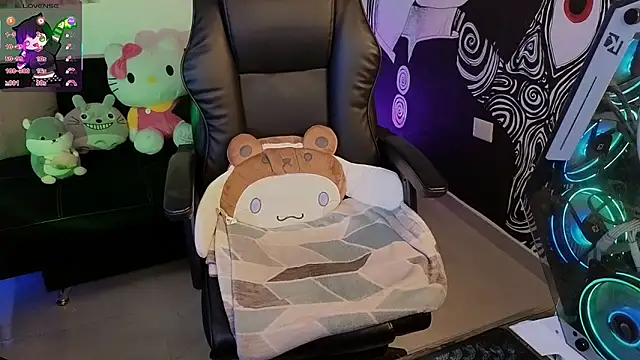 Snapshot of Yuhwan_ chatting on 11/10/25, 07:13 Yuhwan online show from 11/10/25, 07:13