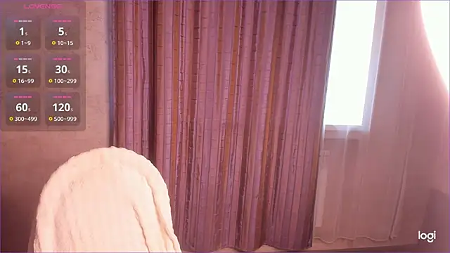 K1ttyC4t  online show from 11/18/25, 04:17