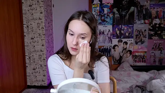 LucyRose3 online show from 12/17/25, 03:07