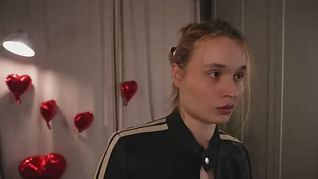 lisa schiele online show from 02/14/26, 08:49