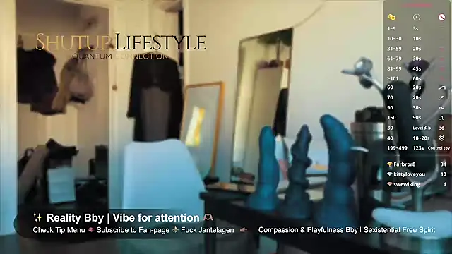 SwingWingWomanSweden online show from 04/22/26, 08:17