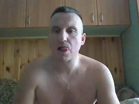 Snapshot of Maksymilian1 chatting on 10/11/25, 11:31 Maksymilian1 online show from 10/11/25, 11:31